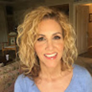 Meet your Posher, Leslie